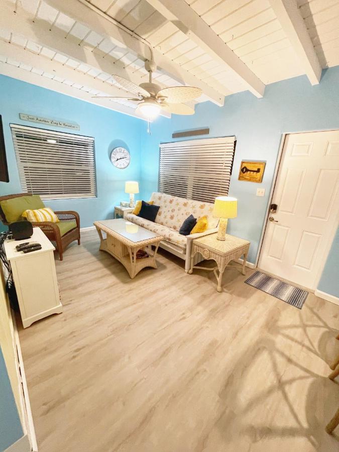 Cozy Canaveral Cottages كيب كانافيرال المظهر الخارجي الصورة