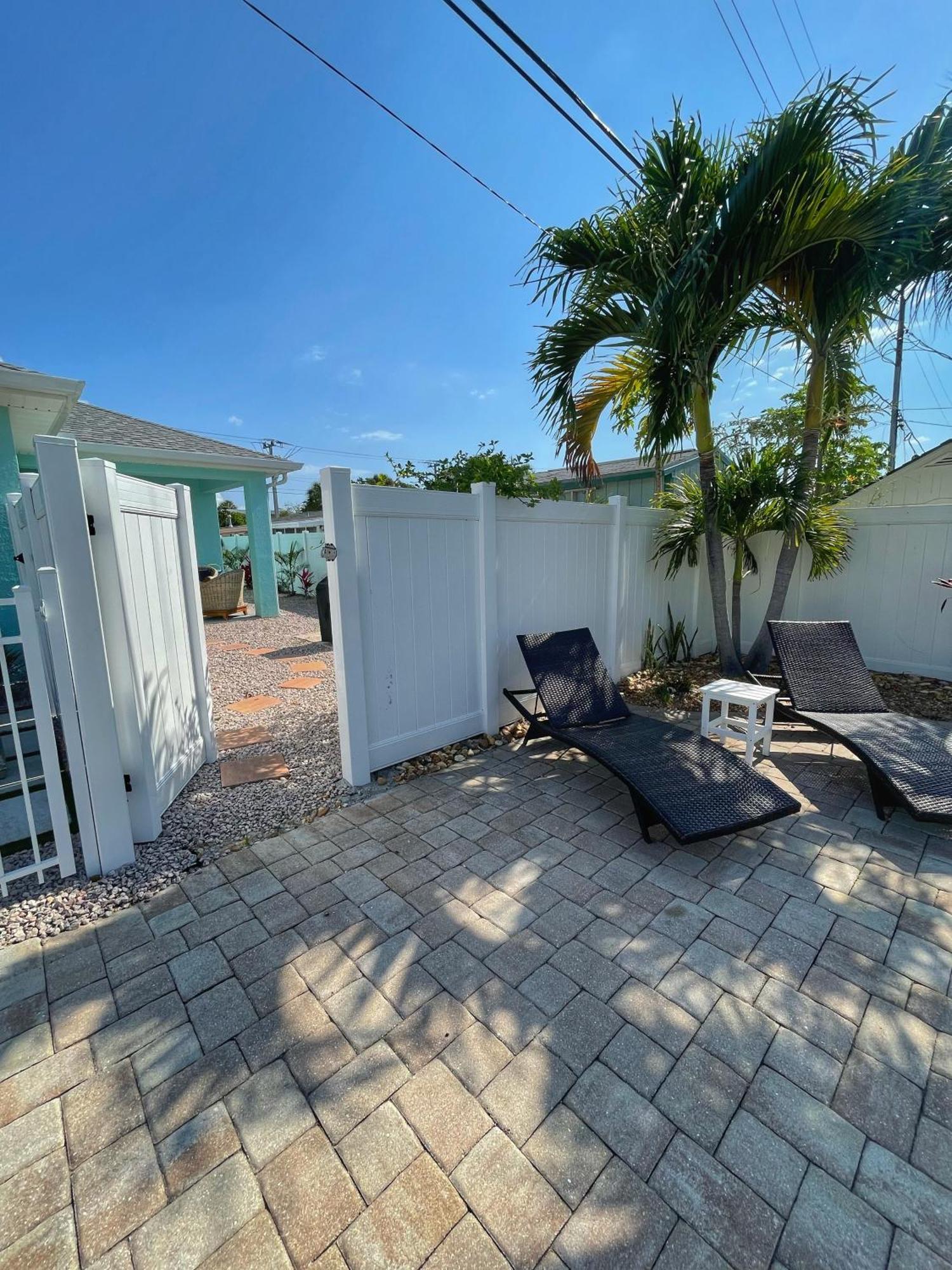 Cozy Canaveral Cottages كيب كانافيرال المظهر الخارجي الصورة